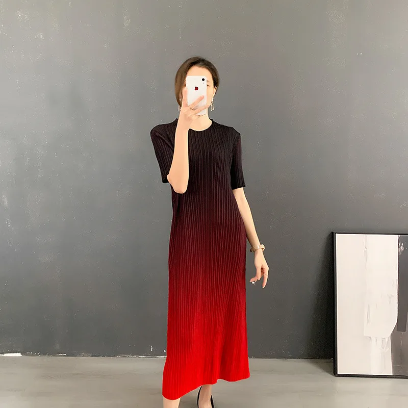 

Miyake плиссированное плиссированное платье с круглым вырезом градиентного цвета, новинка лета 202, женская легкая роскошная тонкая длинная юбка