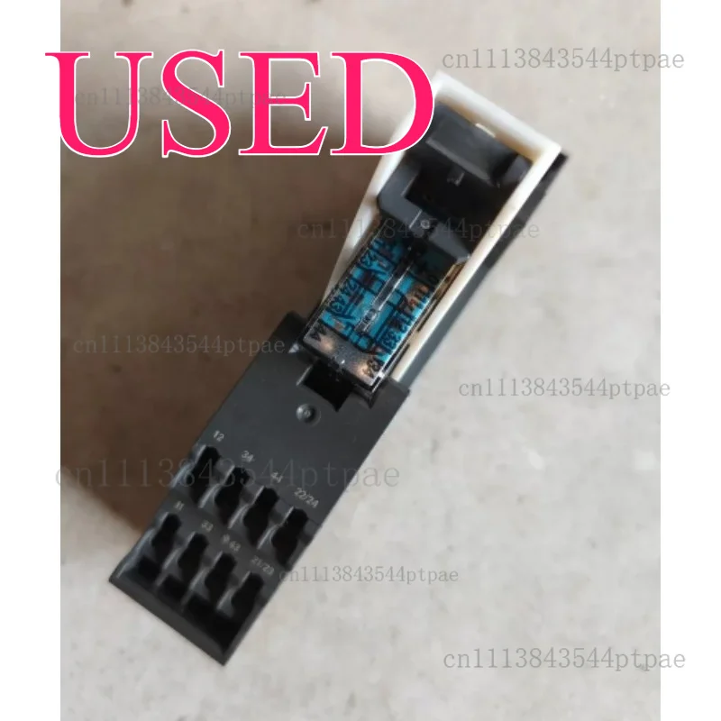A security relay: g7sa-3a1b 24∨dc, with bottom seat p7sa-10f-nd-pu dc24v (actual picture taken)
