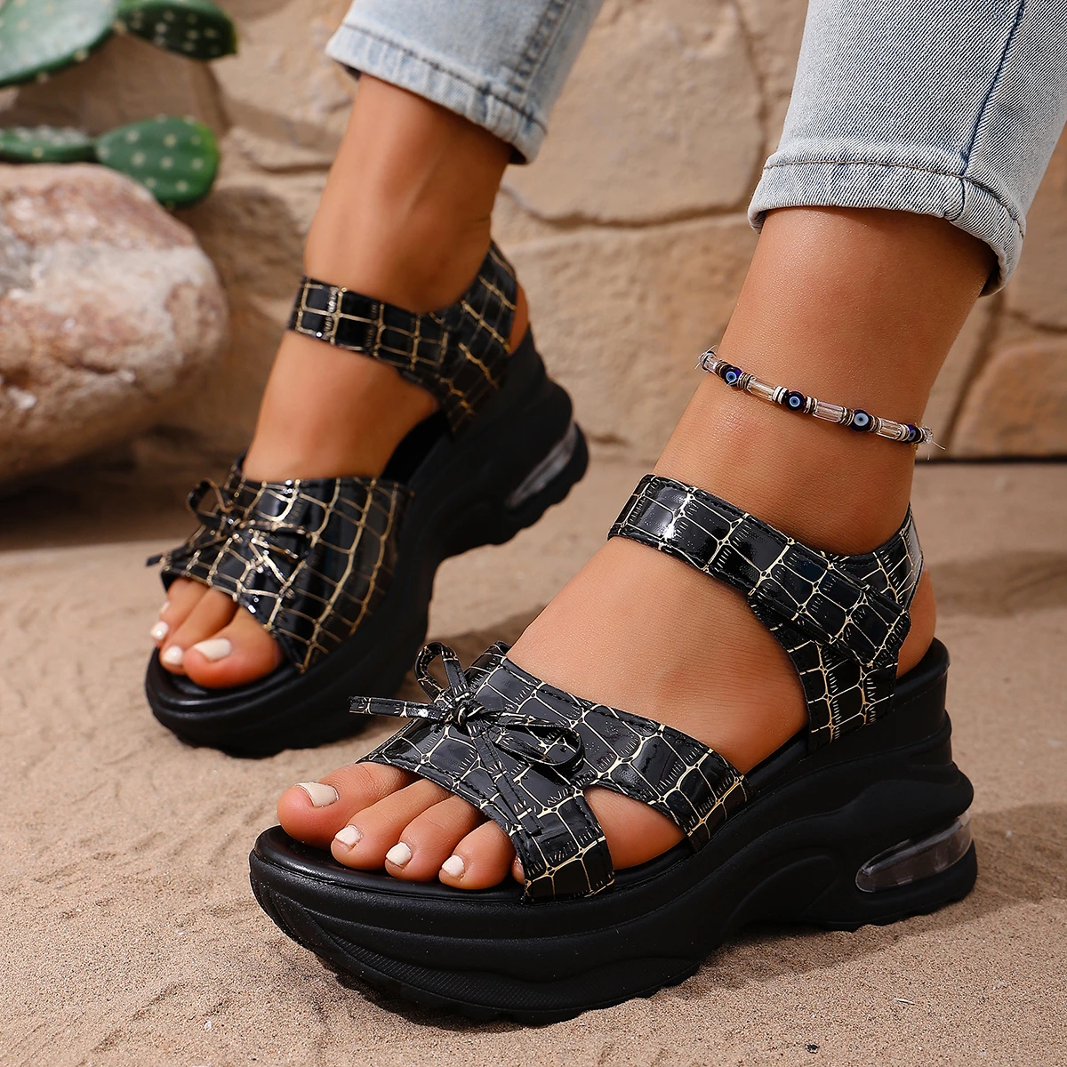 Retro 2026 New Women Platform  - Velcro Strap Sandal recension och pris