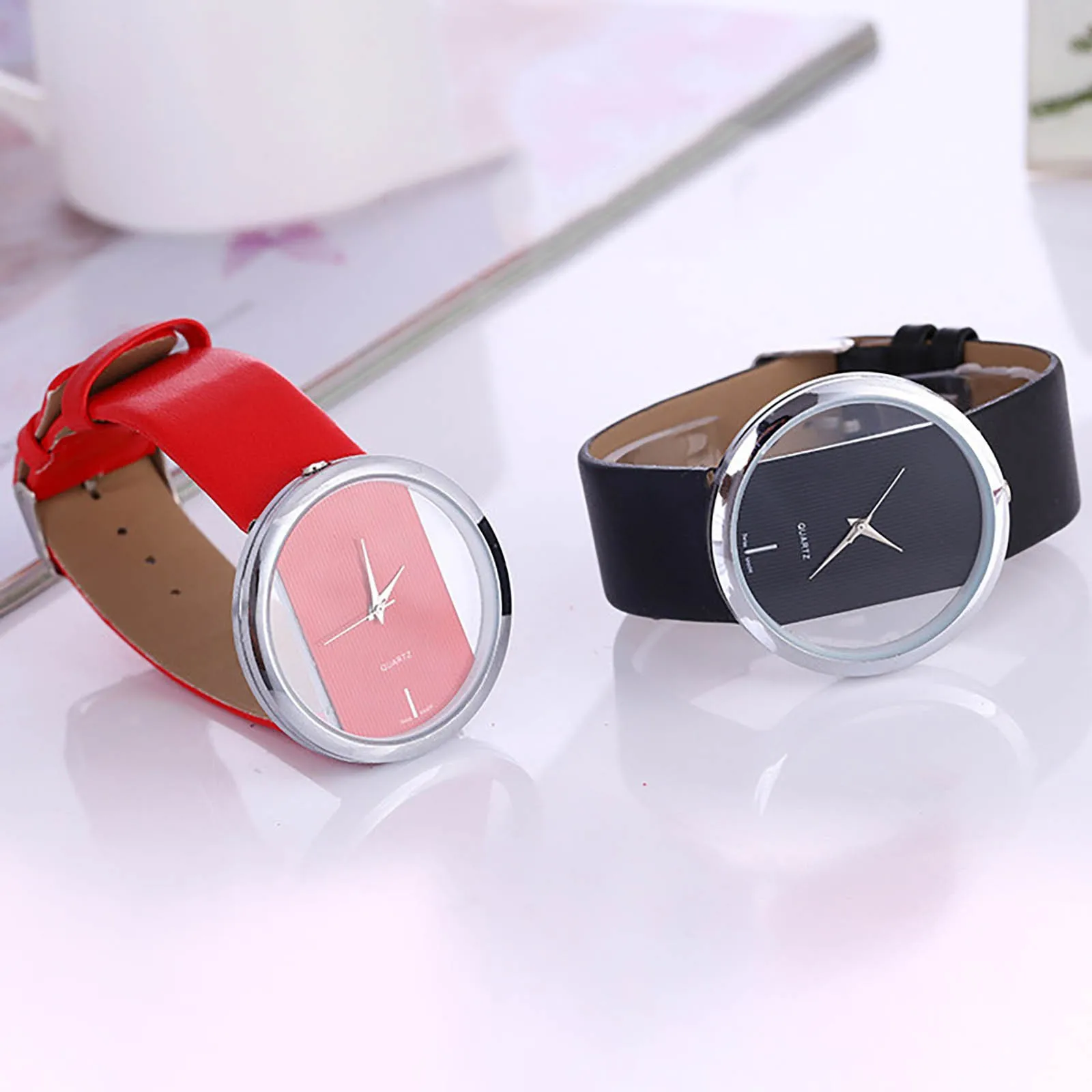 Simple Quartz Watch With Bracelet For Women Casual Fashion Round Simple Watch Dainty leather Bracelets reloj mujer