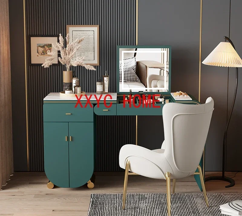 لوحة حجرية فاخرة خفيفة، شقة صغيرة، طاولة مكياج بسيطة وحديثة