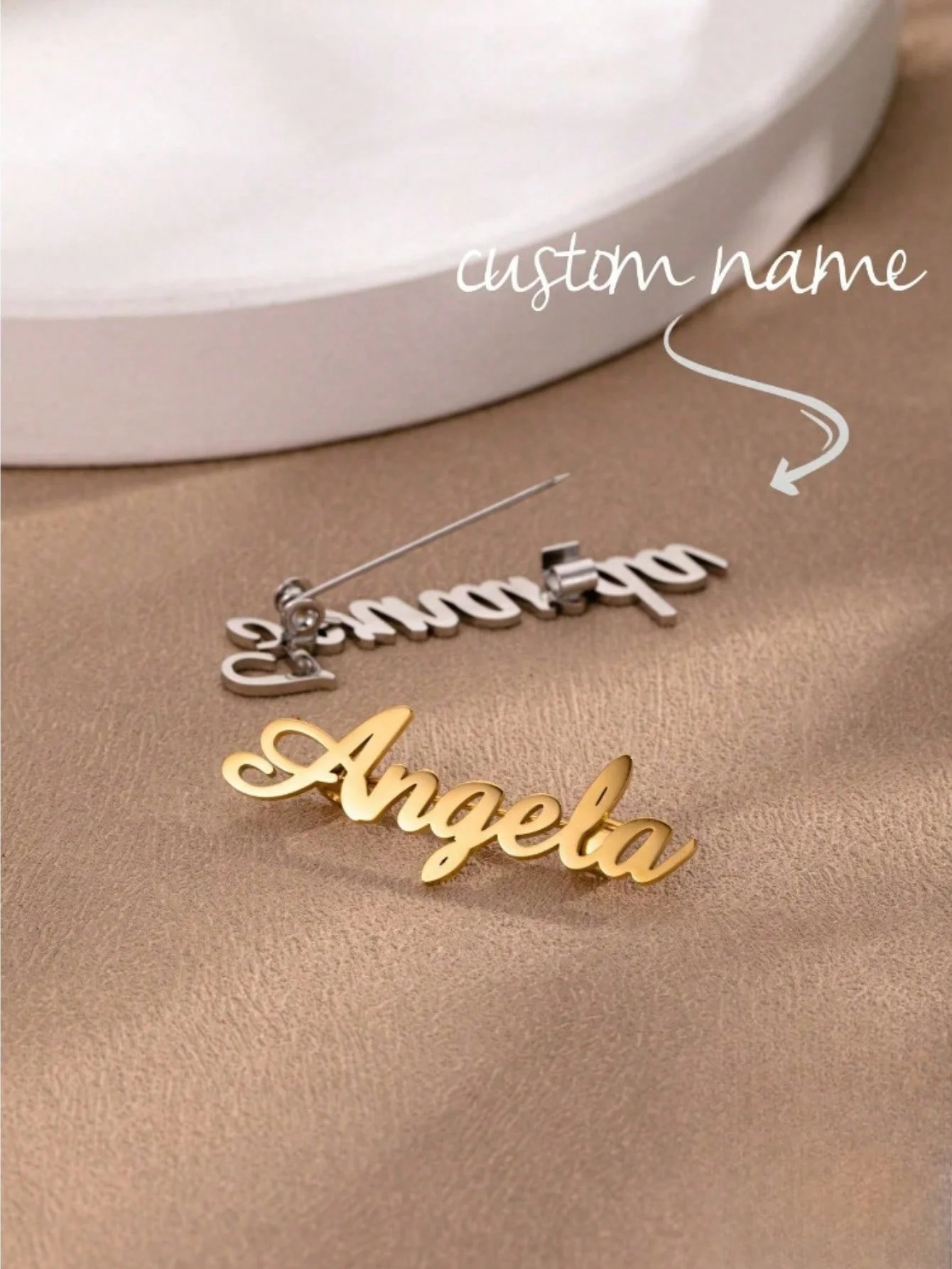 Customized Brooch: 1 Custom Name Brooch, Personalized Stainless Steel Lapel Pin with Nameplate, Suitable for Business Style, Ideal as a Gift for Bridesmaids, Birthdays, Christmas, Father's Day, and Girlfriends