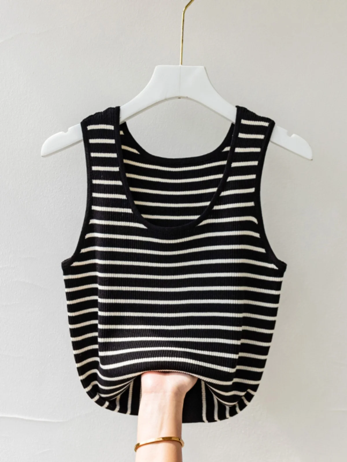 

Весна-лето, новинка, полосатая вязаная майка больших размеров, женская внутренняя одежда для похудения, основа Svel, irt для поездок на работу, Sle Faion