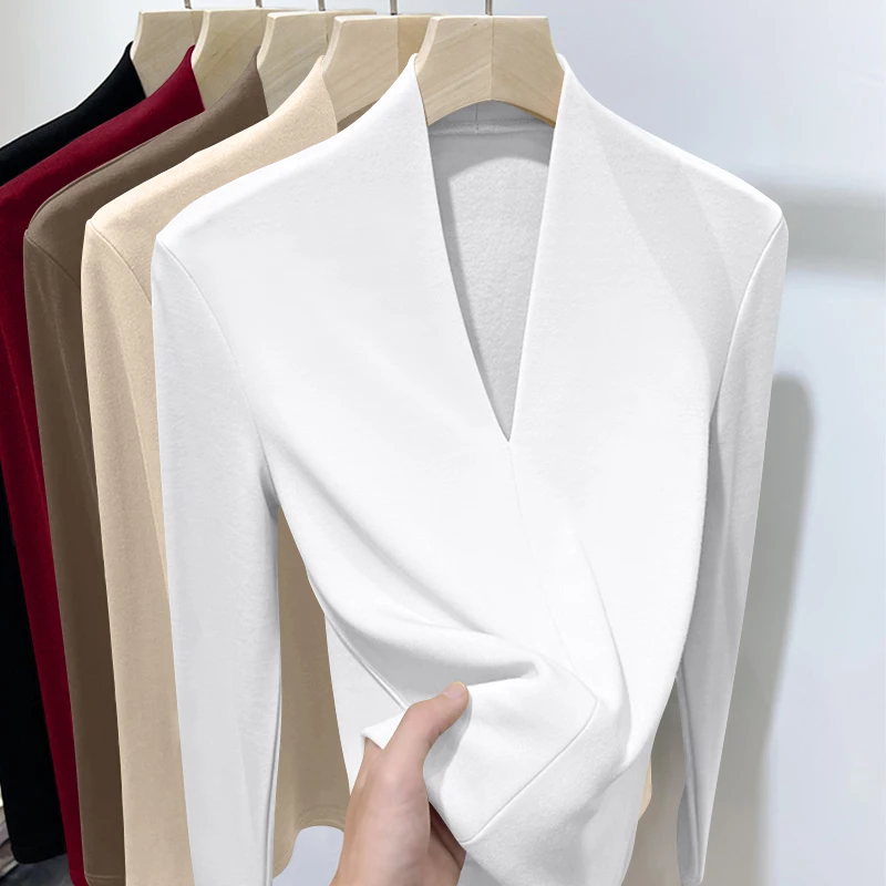 Elegant Long Sleeve V-Neck T-Shirt Women's Autumn Winter New Style Inner Warm Base Shirt Outer Sexy European Style Velvet Bru...