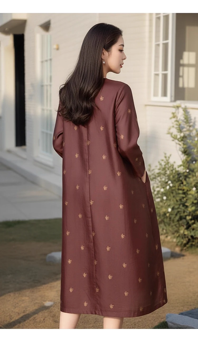 فستان نسائي موضة خريف 2025 جديد 100% من حرير التوت الطبيعي غزل سحابة حمراء رقبة مستديرة وأكمام طويلة فستان مطرز فضفاض #5