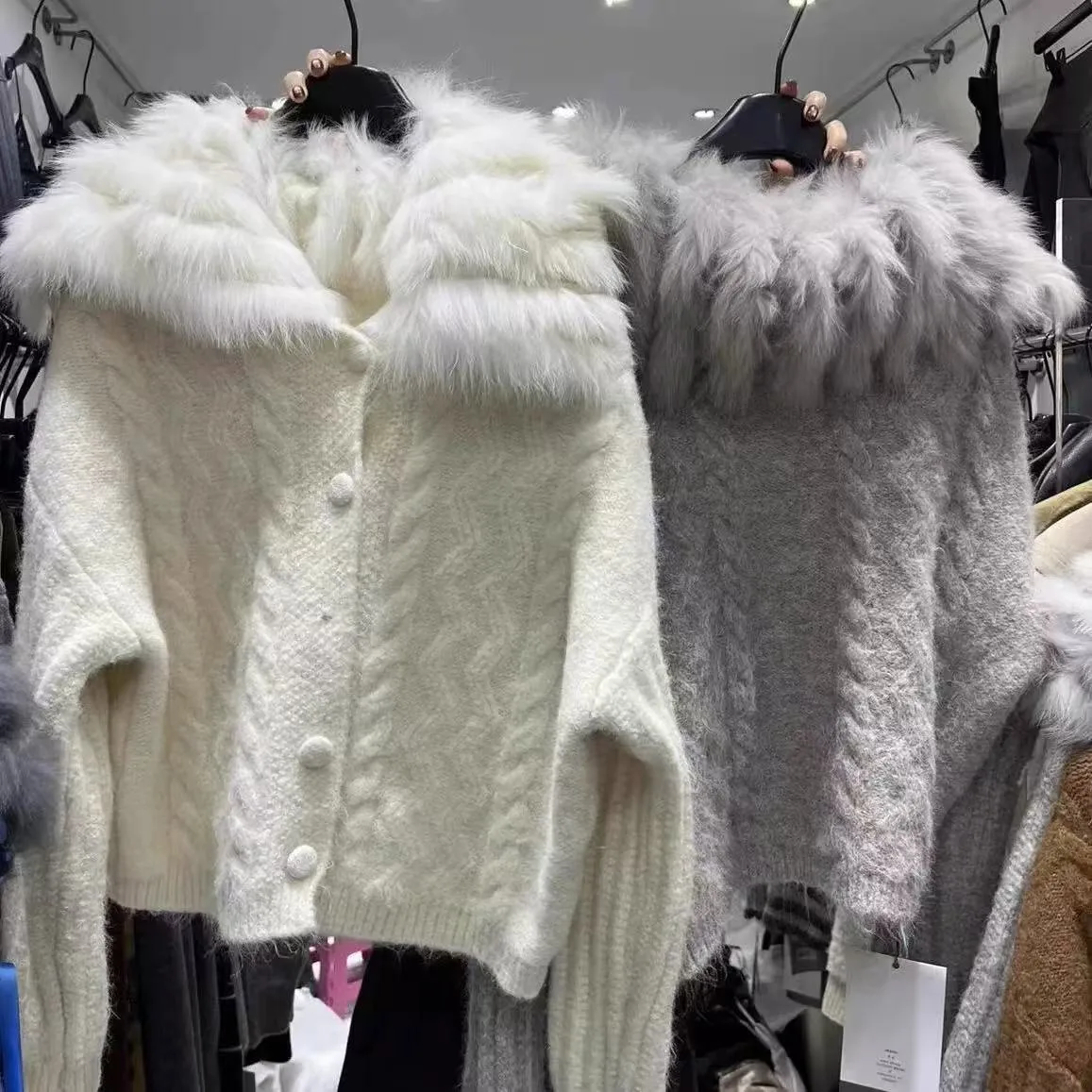 

Осенне-зимнее женское пальто, вязаный толстый кардиган, свитер, натуральный лисьий мех, полосатый воротник, роскошные женские куртки с длинными рукавами C229