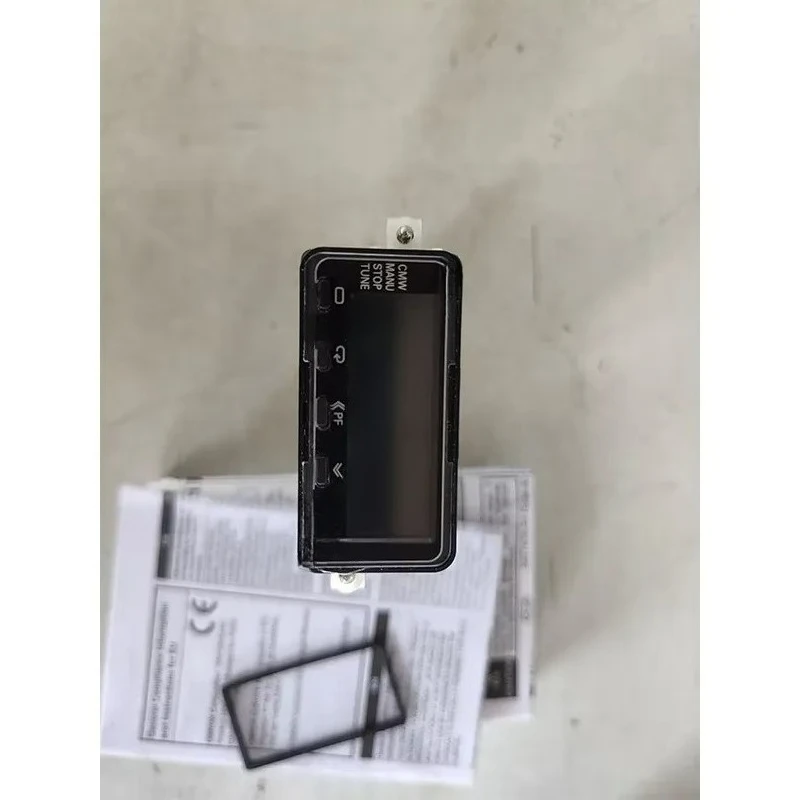 E5GC-QX1A6M-000 Digital Display Temperature Controller Brand New