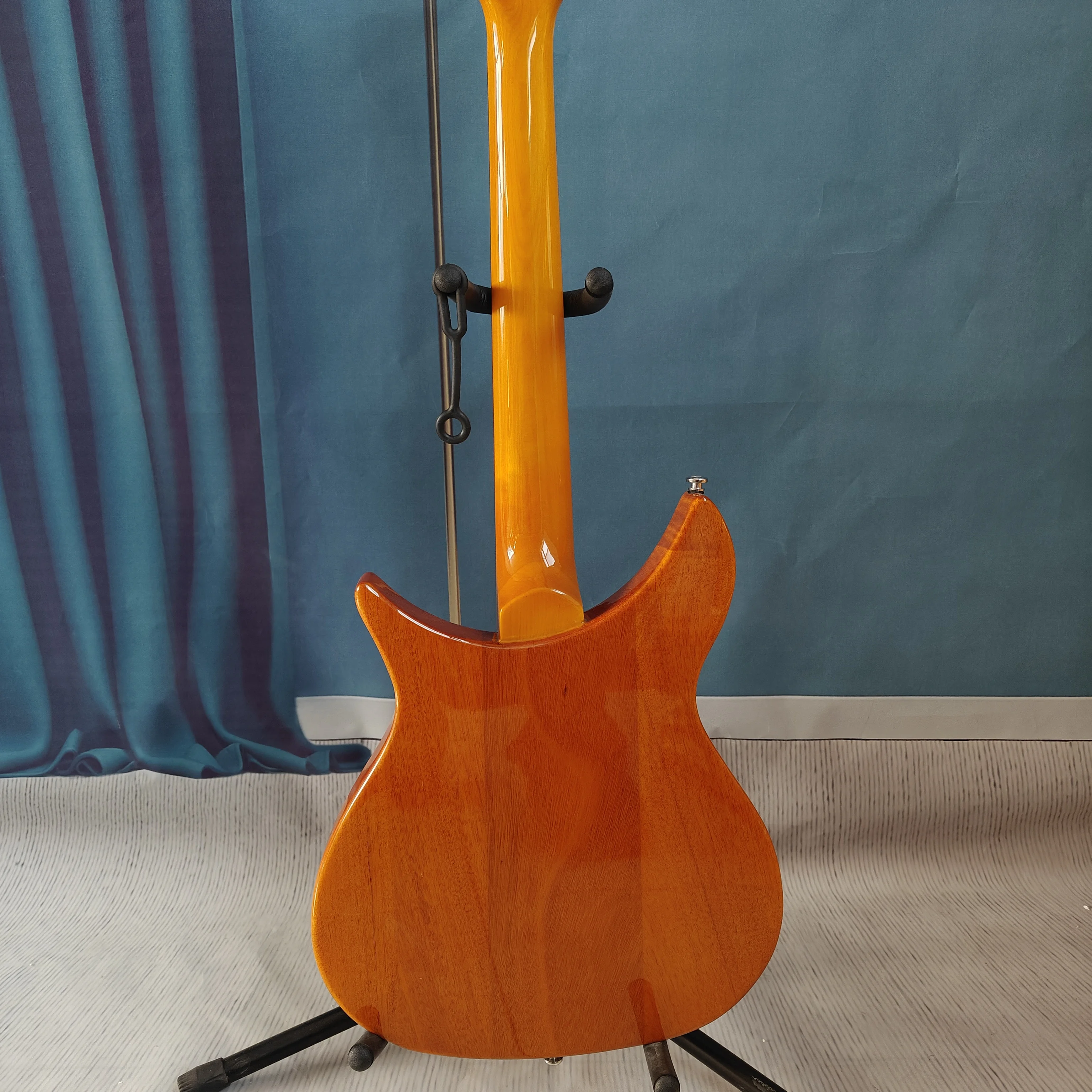 A high-quality acoustic-electric guitar, stainless steel frets, solid wood body, 21 frets and 6 strings, right-handed playing, r