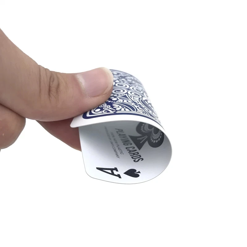أوراق اللعب البلاستيكية 5.8CMX8.8CM مقاوم للماء للطي إصلاح جرام بولي كلوريد الفينيل قابل للغسل الكبار سوها جسر الترفيه لعبة البوكر