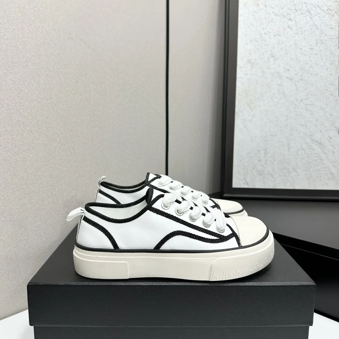 Simple Cut Unisex Skate Board Shoes Canvas Upper Lace Up Casual Sneakers Non Slip Flat Rubber Sole Lightweight All-match Retro Couple Street Footwear Men Women Daily Dating Wear