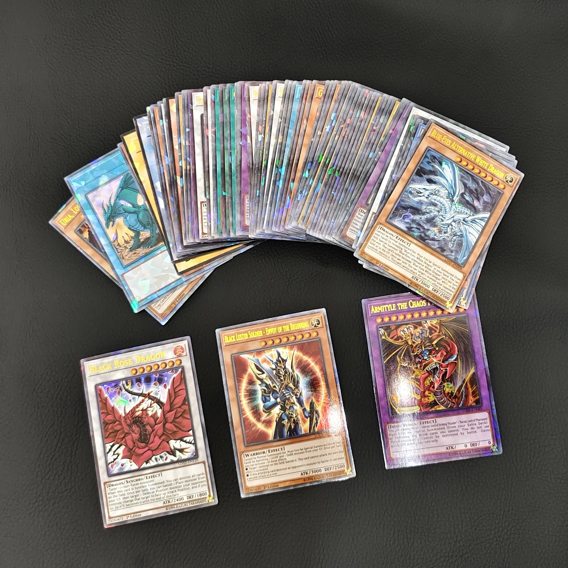 Yu-Gi-Oh! Original y Raro Tarjetas Coleccionables Láser 72 Piezas Caja de Hierro Dragón Blanco de Ojos Azules Tasos Tap Milkcaps Pogs Chaps Chipitaps