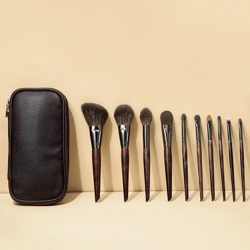 مجموعة فرش مكياج من شعر الماعز مكونة من 10 قطع - مجموعة فرش مستحضرات تجميل احترافية محمولة من الخشب الطبيعي لظلال العيون وأحمر الخدود وبودرة الوجه