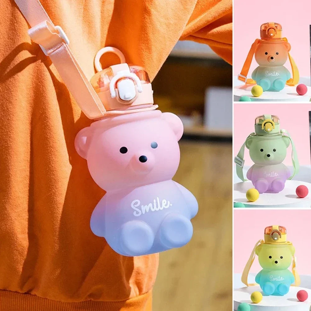 Large Capacity Water Bottle 800ml Portable Backpack Kettle Mug With Straw Kids Cartoon Bear Plastic Sippy Cup Drink Container