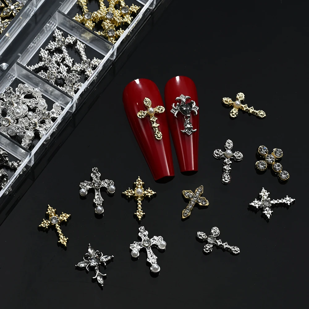 60 pz 12 Griglia Chic Vintage Croce Nail Art Charms con Diamante y2k Stile Metallo Lega Croce Nail Oro Argento Croce Decorazioni per unghie