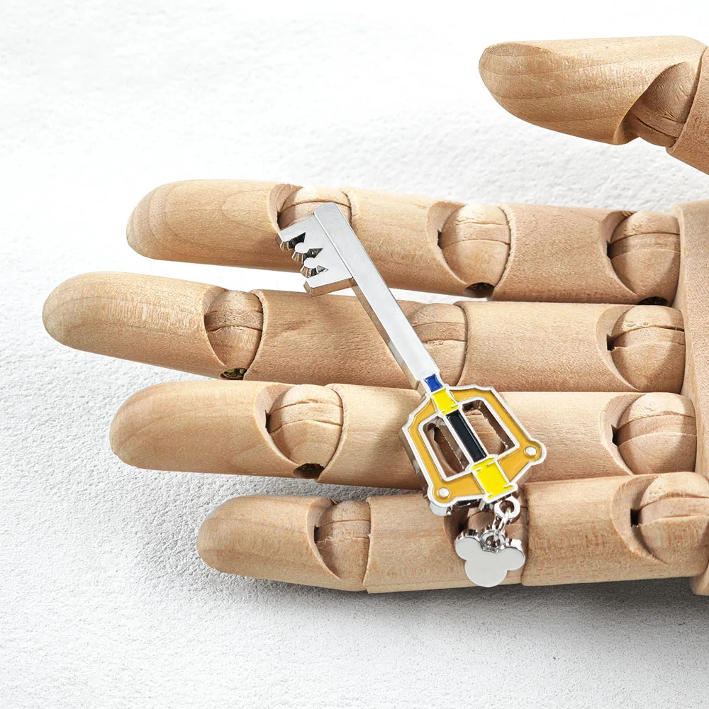 Kingdom Hearts Keyblade-Brosche, Kronenschlüssel-Metallabzeichen, Anhängerkette, Emaille-Pin, Spiel- und Anime-Zubehör, Anstecknadel, Geschenk – Detail 8