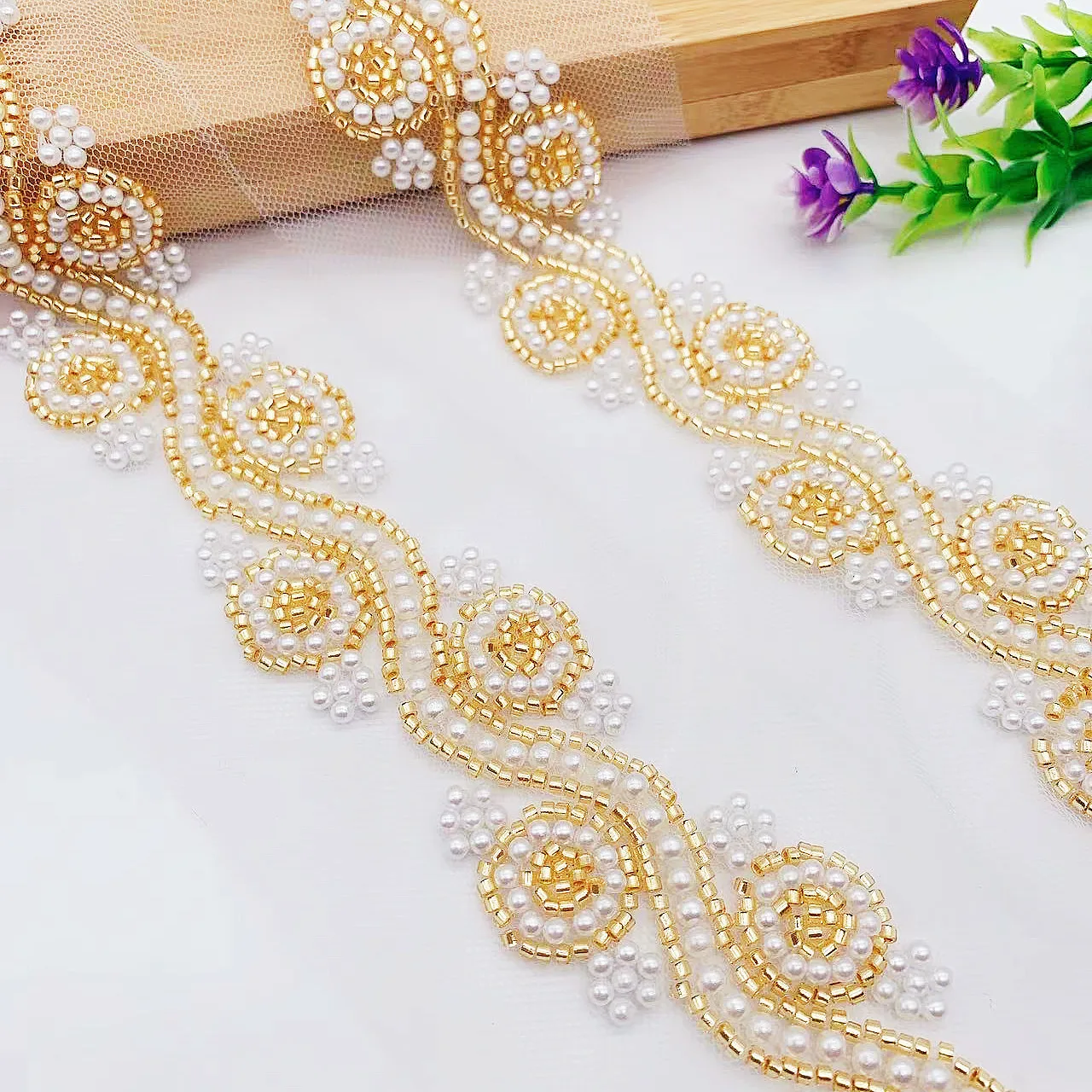 

Gold Wave-Shaped Beaded Lace Trim for Handmade DIY with Pearls and Lace Ribbon Clothing Accessories