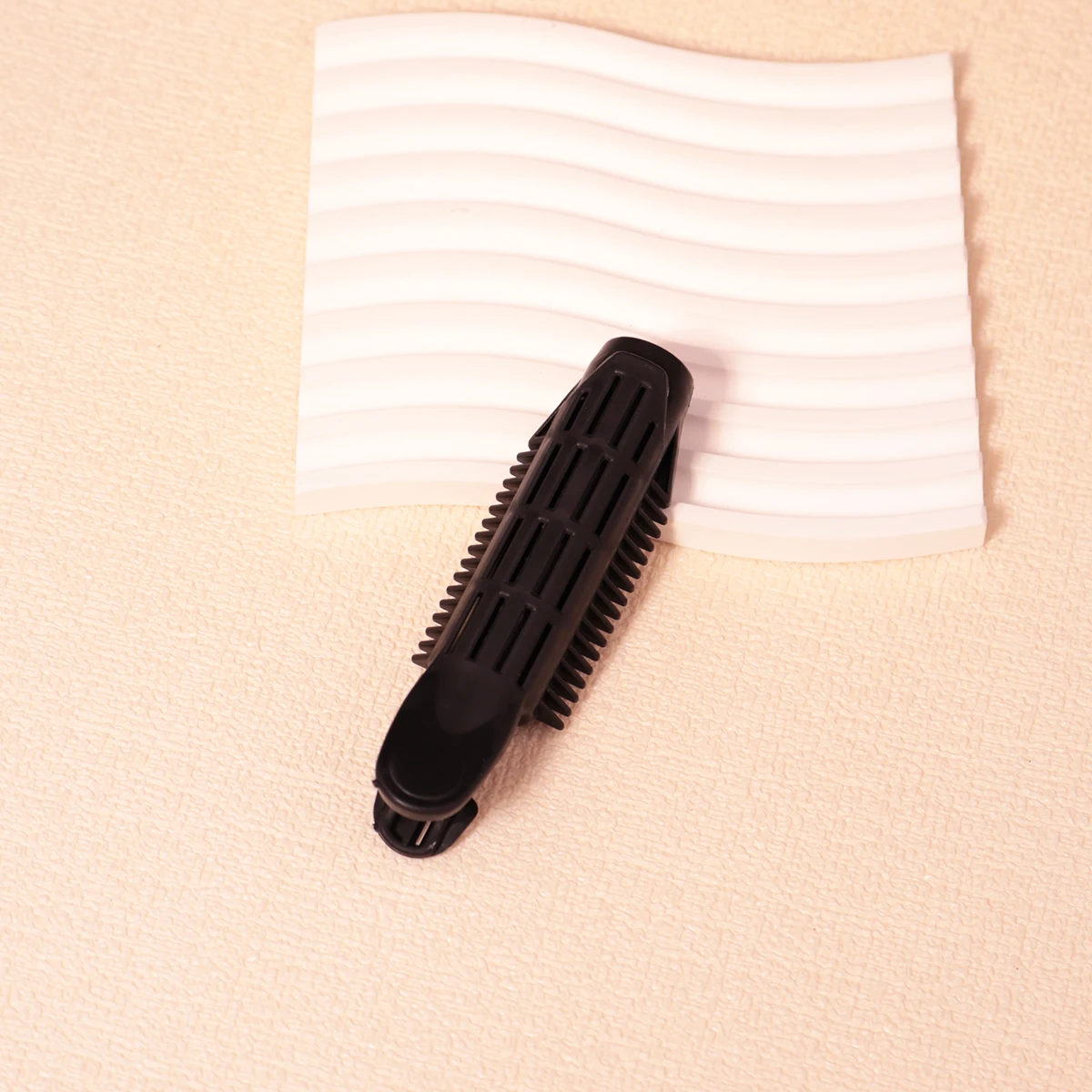 

1 шт., пушистый зажим для корня волос ярких цветов, щипцы для завивки термопластиков без термопластика, инструмент для укладки «сделай сам», специально для настоящих париков из волос