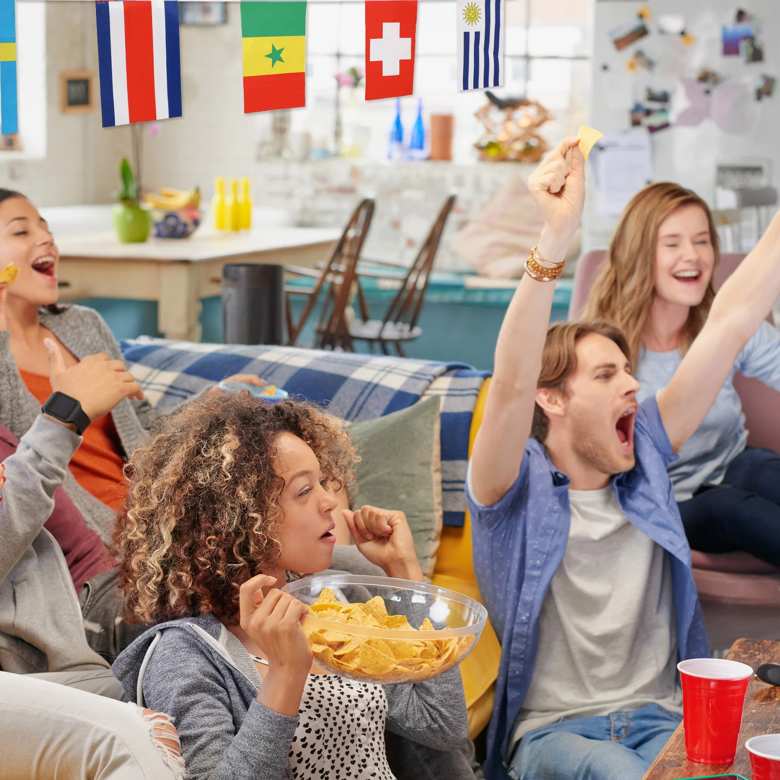 

200Pcs International String Flags Hanging Banner Lightweight Polyester Sports Clubs Party Decoration