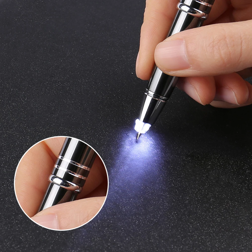 

2Pcs LED Light Up Ballpoint Pens Smooth Writing Metal Shaft Glow in The Dark for School Office Kids Stationery Black