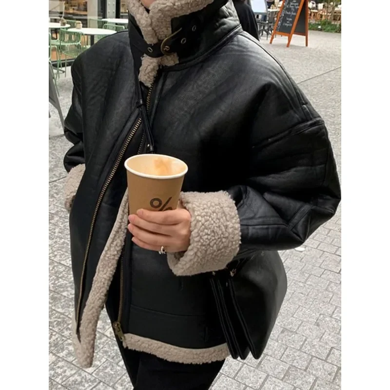 Lamb Wool Coat Winter Thickened Fur Integrated Coat Women's Short Black Thermal Fur Locomotive Suit High Sense