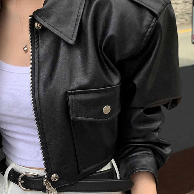 ربيع المرأة الكورية ضئيلة قصيرة فو بولي Leather سترة جلدية الشارع الشهير موضة التلبيب جيوب كبيرة طويلة الأكمام الإناث السائق سترة معطف