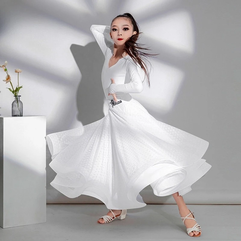 Abito da pratica di ballo latino di nuovo stile per ragazze, abito da competizione professionale di ballo latino, abito da ballo moderno bianco