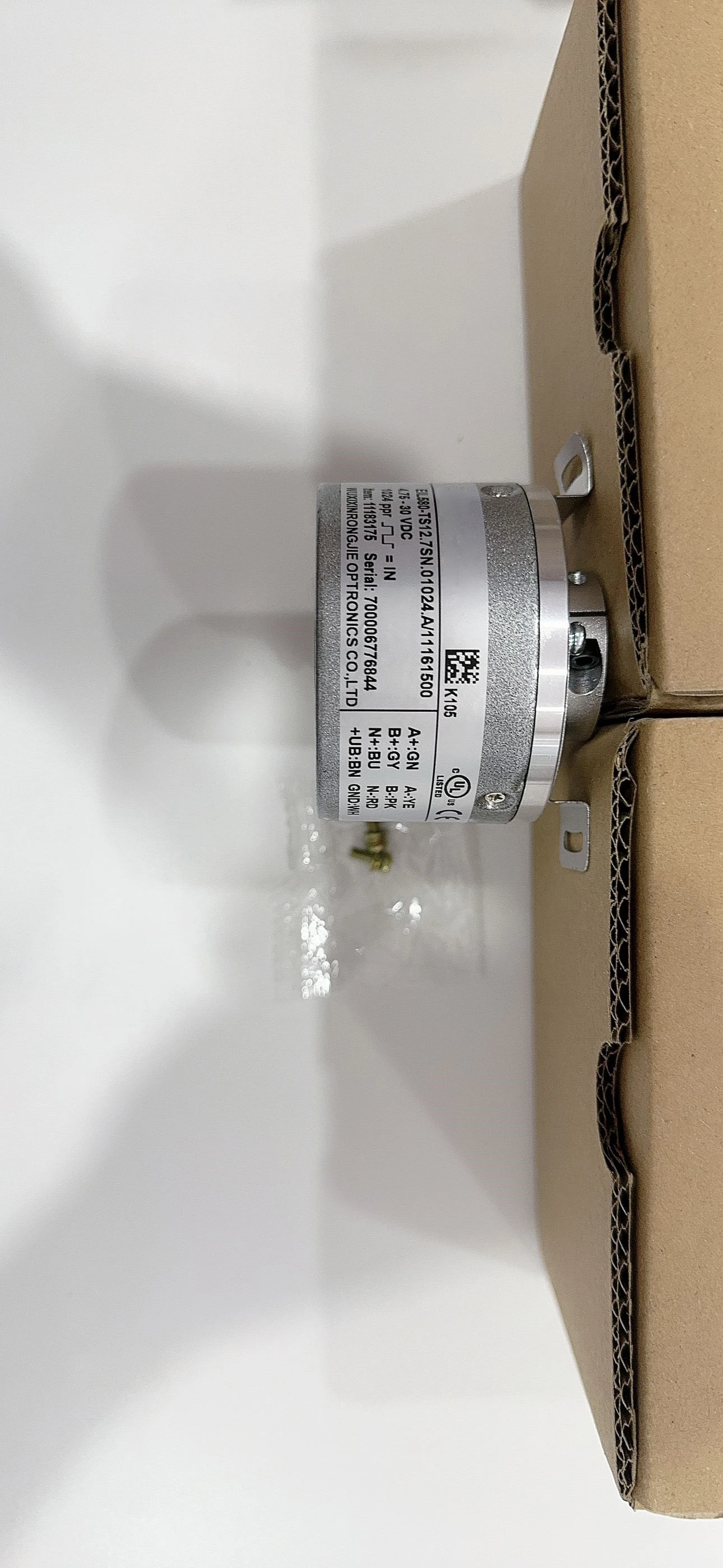 

EIL580-TS12.7SN.01024.A/11161500 Incremental rotary encoder brand new original