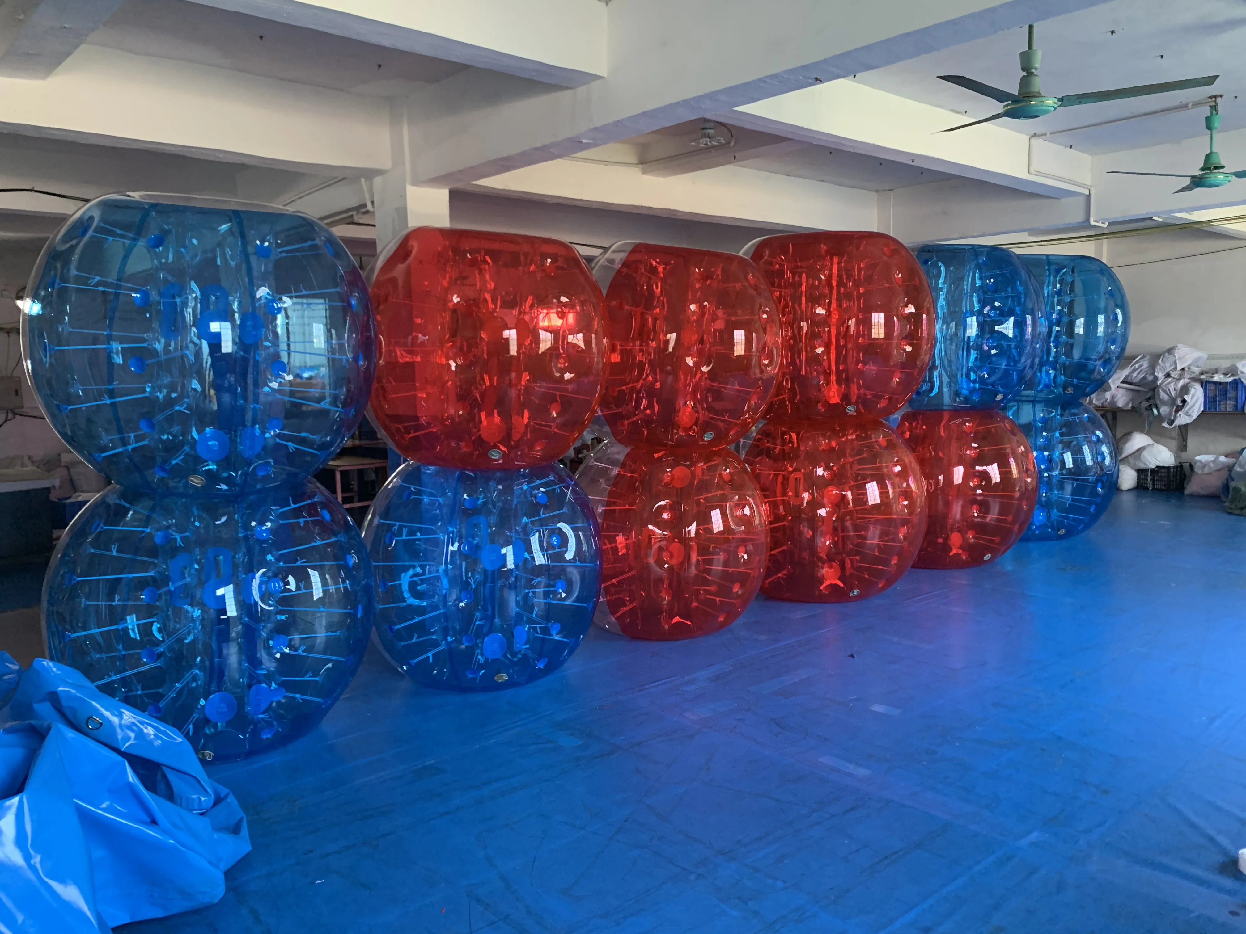 China Manufacturer's PVC Inflatable Body Bubble Bumper Ball Soccer for Adults for Water Parks