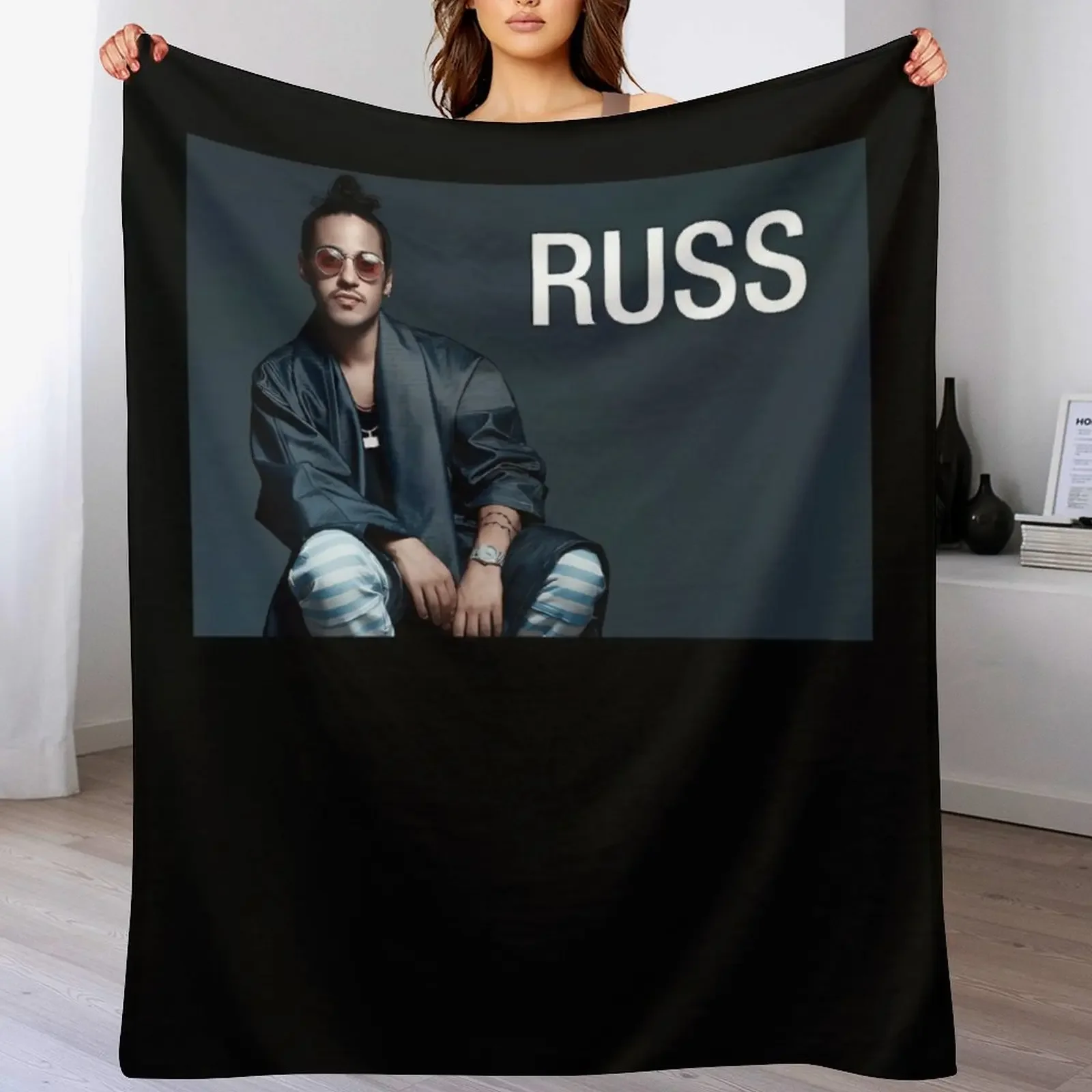 

RUSS Throw Blanket Outdoor Soft Blanket for Picnic Beach Camping