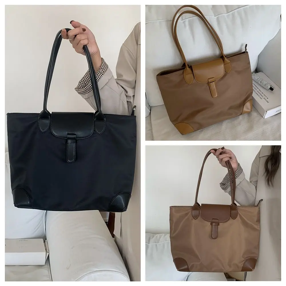 حقيبة كتف نايلون كاجوال محمولة خفيفة الوزن بسحاب من قماش النايلون حقيبة يد على الطراز الكوري ذات سعة كبيرة في الهواء الطلق