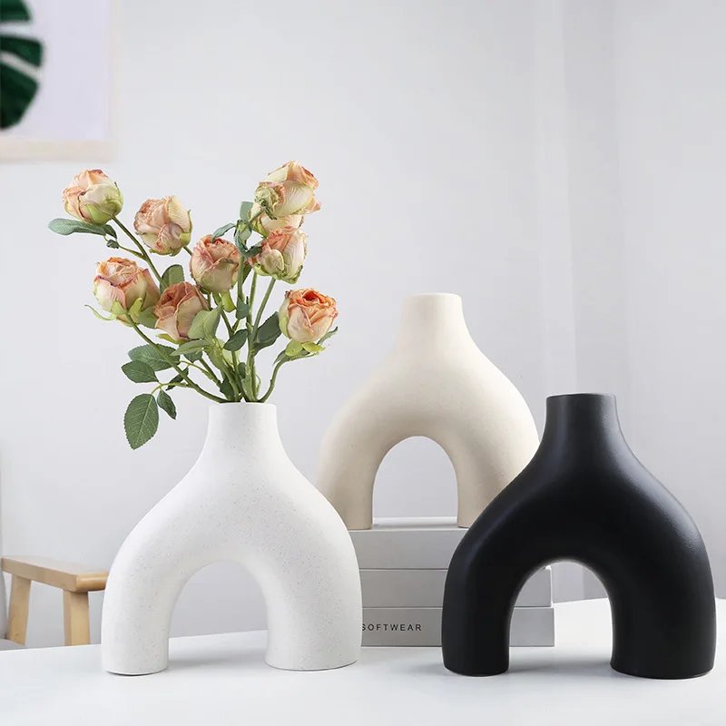 

PINNY Nordic Ceramic Heterosexual Flower Vase Creative Living Room Ornaments Home Decoration Accessories Modern