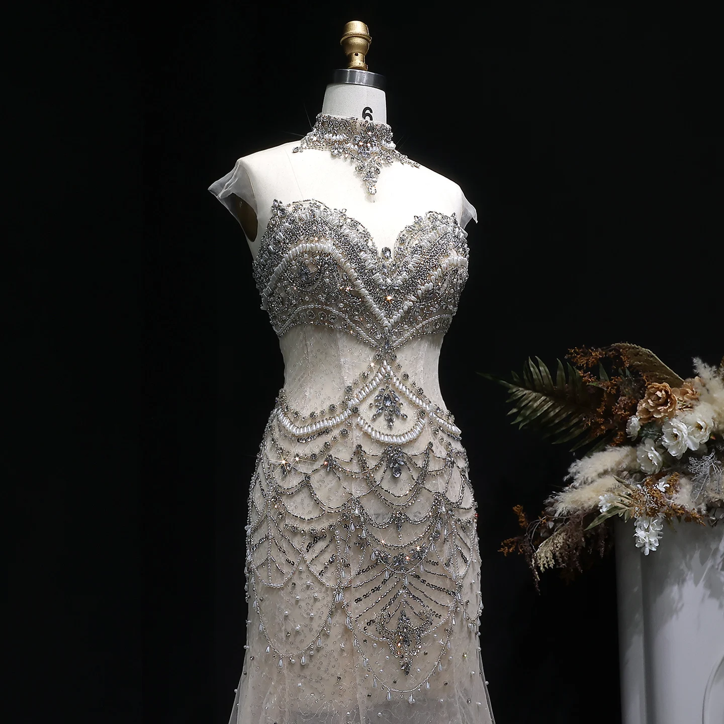Sharon Said Dubai Champagner Hochgeschlossenes Abendkleid mit Perlenbesetzter Meerjungfrauen-Silhouette Damen Formelles Ballkleid SS380 Maßanfertigung – Detail 3