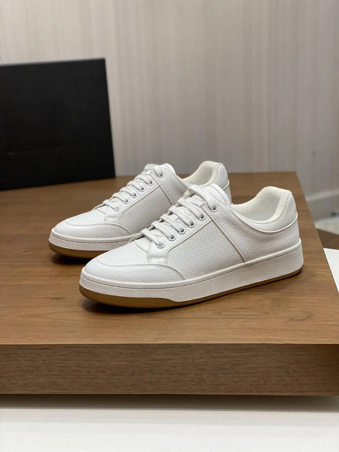 Unisex Daily Casual Shoes Full White Breathable Perforated Leather Upper Lace Up Non Slip Gum Outsole Walking Trainers