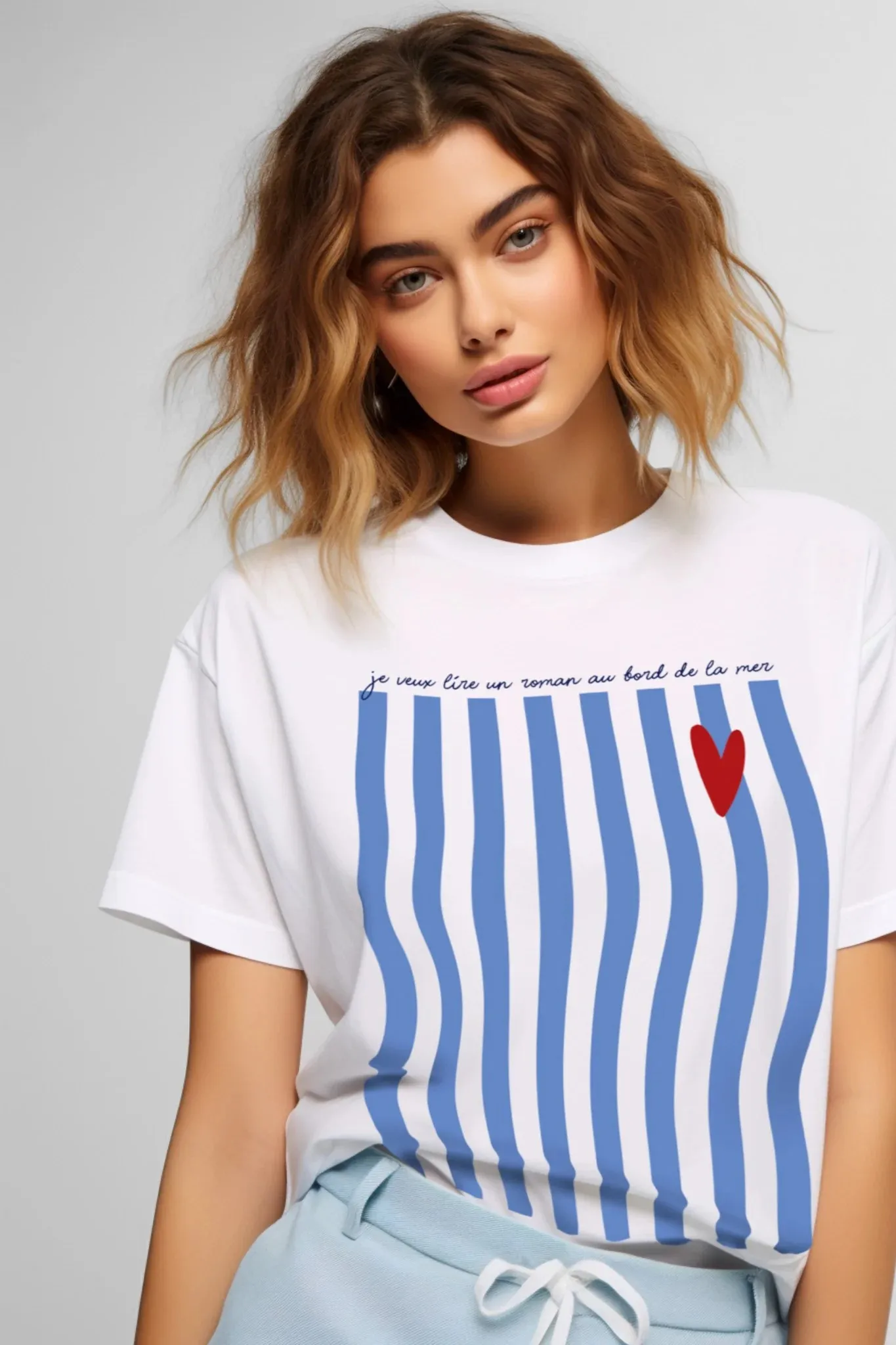 Women's Casual Short Sleeve Crew Neck T-Shirt - Blue Stripe & Red Heart Graphic Print, Medium Stretch Breathable Fabric