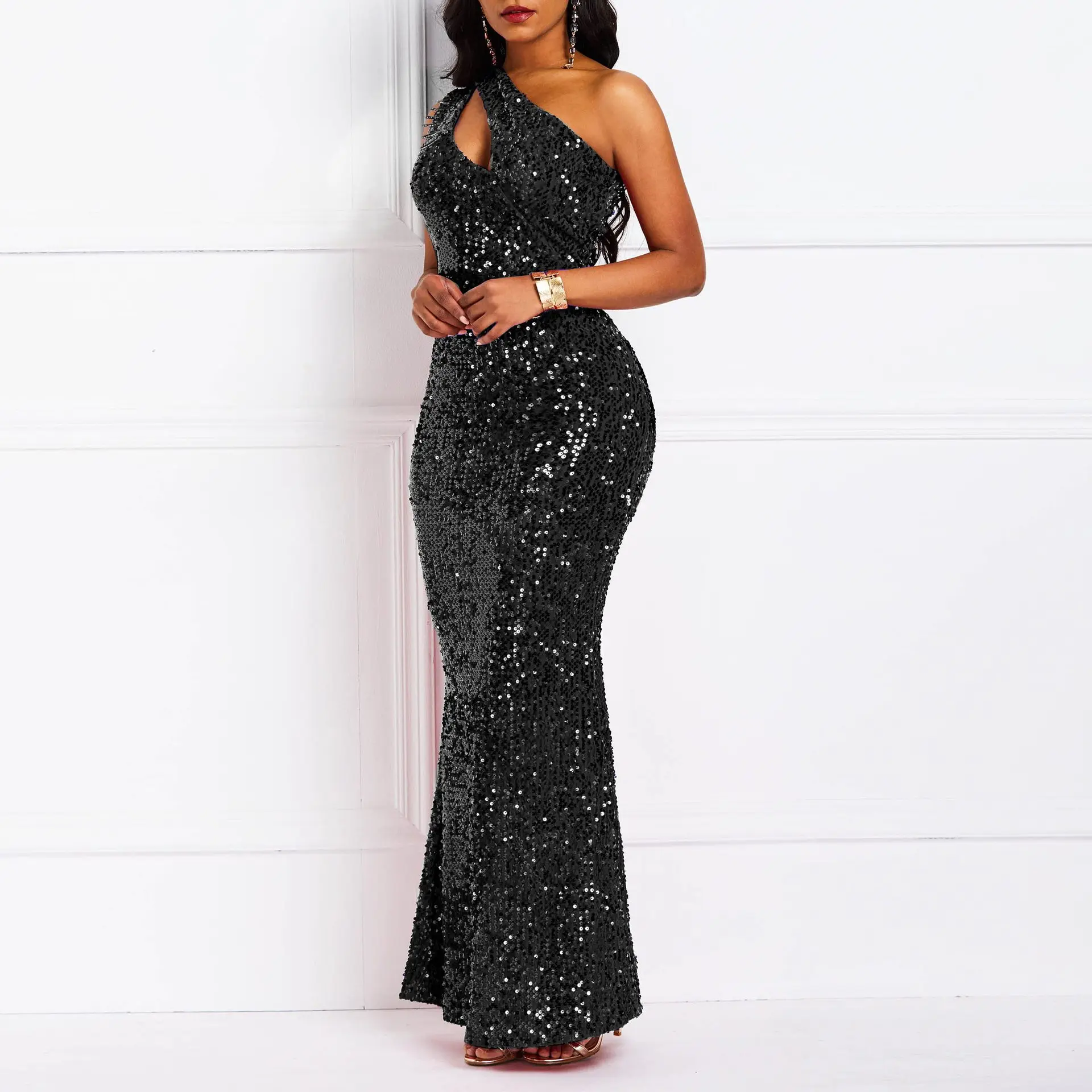 

2024 Faionable Beaded Single oulder Pure Color Bal Fi Tail Sequin Dr Evening Gown Sexy mid Waist Tailoring