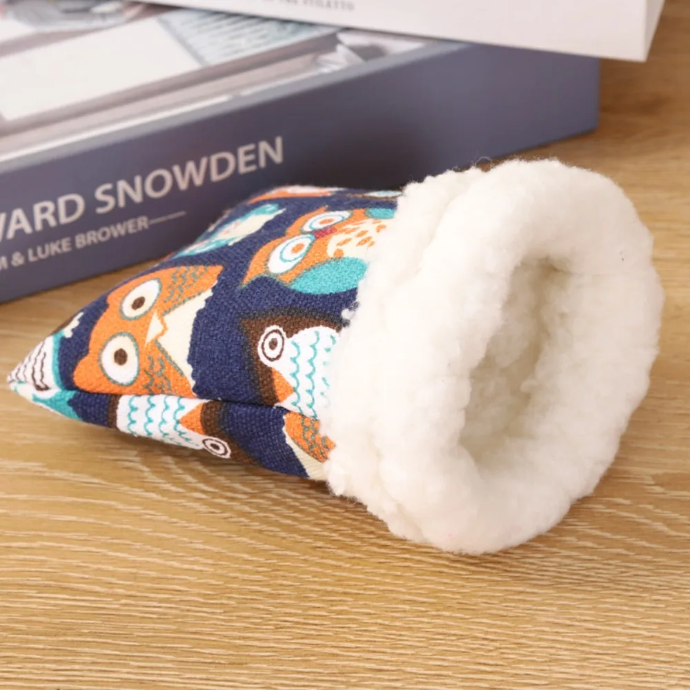 

Creative Plush Hamster Nest Thickened Pocket Type Kitten Quilt Bed Cartoon Winter Warm Guinea Pig Sleeping Bag Pet Supplies