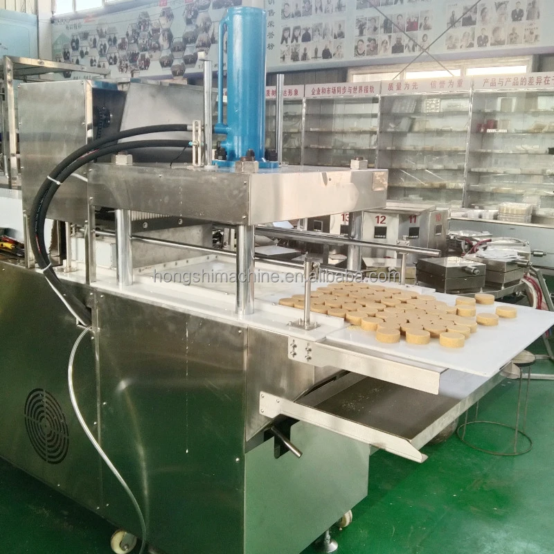 Automatic pastry red bean green mung bean cake molding machine sugar cube cutting pressing machine polvoron moulding machine