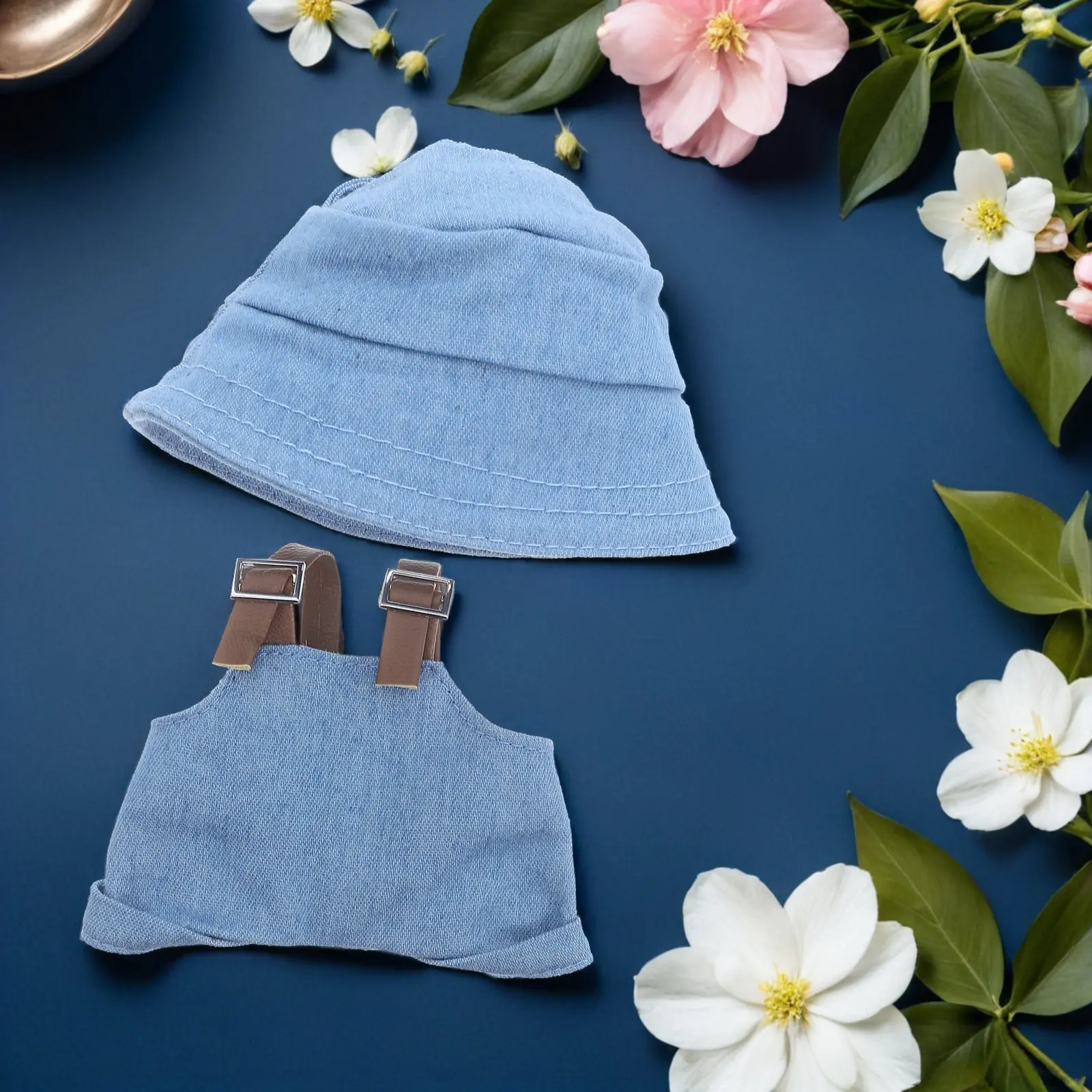 

1 Set Miniature Outfit Costume Set 17Cm Overalls Suspender Pants and Replaceable Tiny Hat for Creative Dress Up DIY Mini Hats