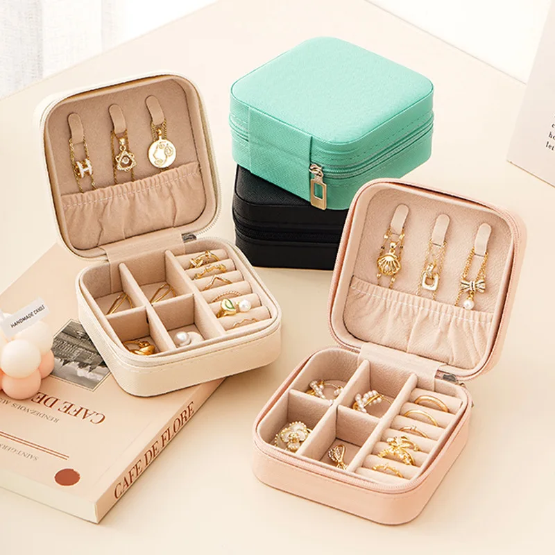 

Travel Jewelry Box Mini Portable PU Leather Organizer For Earrings Necklaces Free Storage Ins Fashion Bathing Accessories