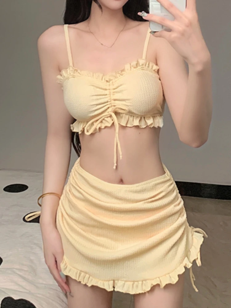 Fresh Bikini Sets Women's 3 PCS Backless Fold Edible Tree Fungus Swimwear Lace-up Yellow Sleeveless Regular Waist Bathing Suits