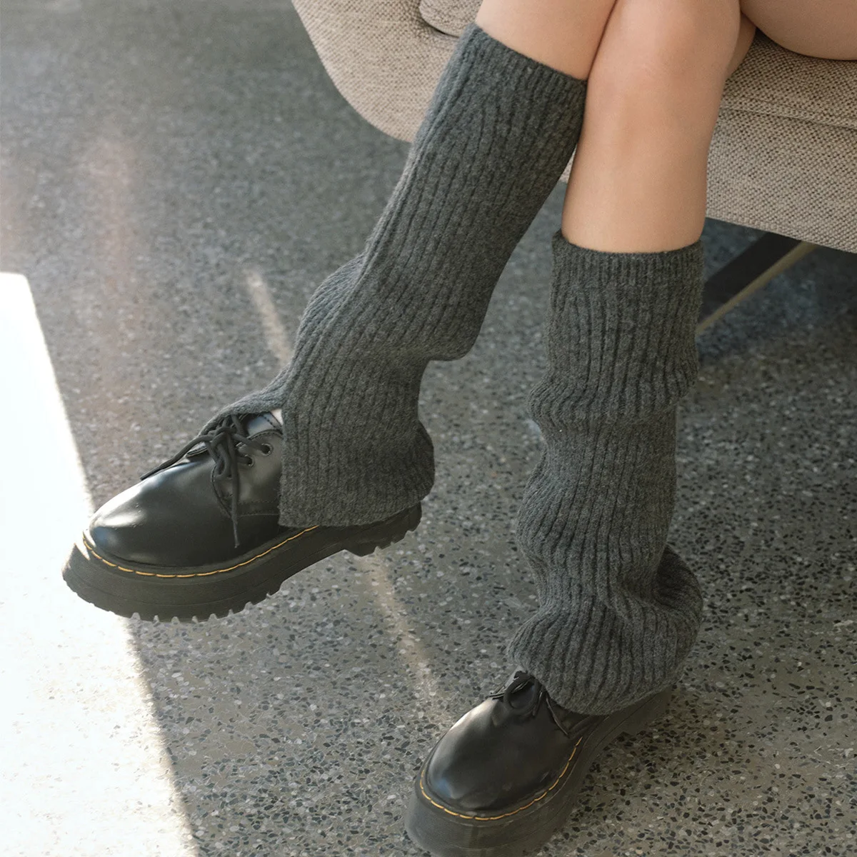 Penghangat Kaki Rajut Campuran Wol Lembut untuk Wanita Estetika Y2K Kaus Kaki Longgar Musim Semi Musim Gugur.