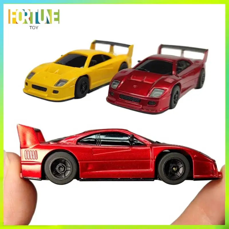 

Радиоуправляемая мини-машинка: спортивный автомобиль 1:64 с полнопропорциональным управлением, имитация гоночного автомобиля на пульте управления