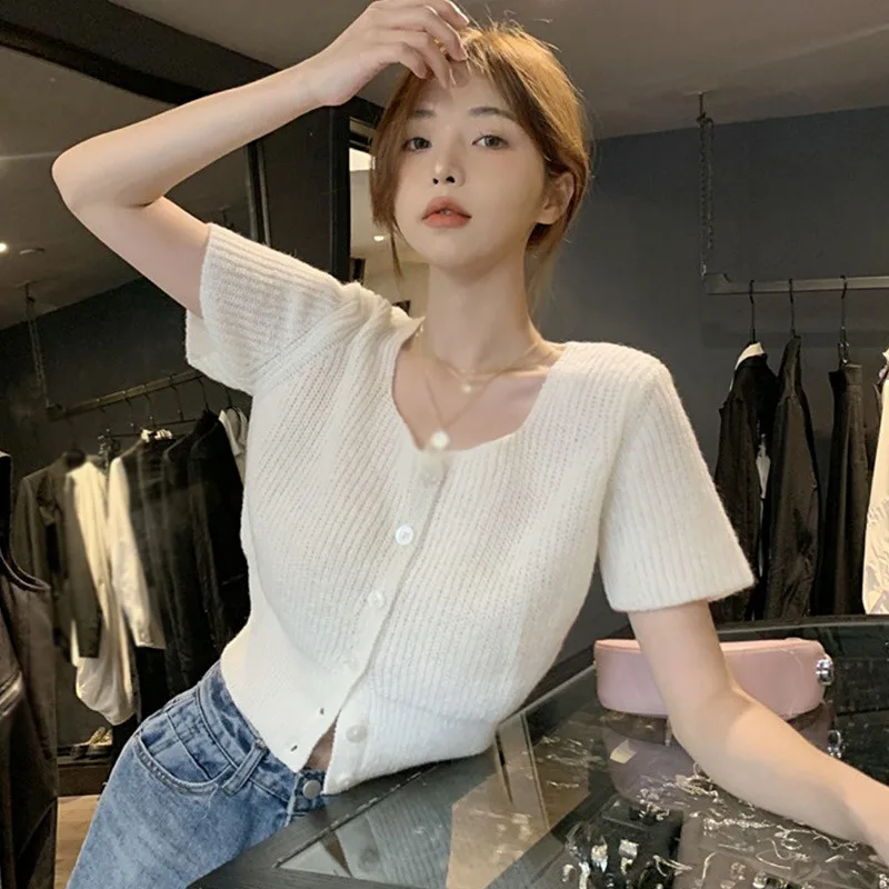 Women\'s Knitted Short Sleeved Thin Cardigan Summer Solid Color Korean Version Elegant Square Neck Casual Fashion Versatile Tops