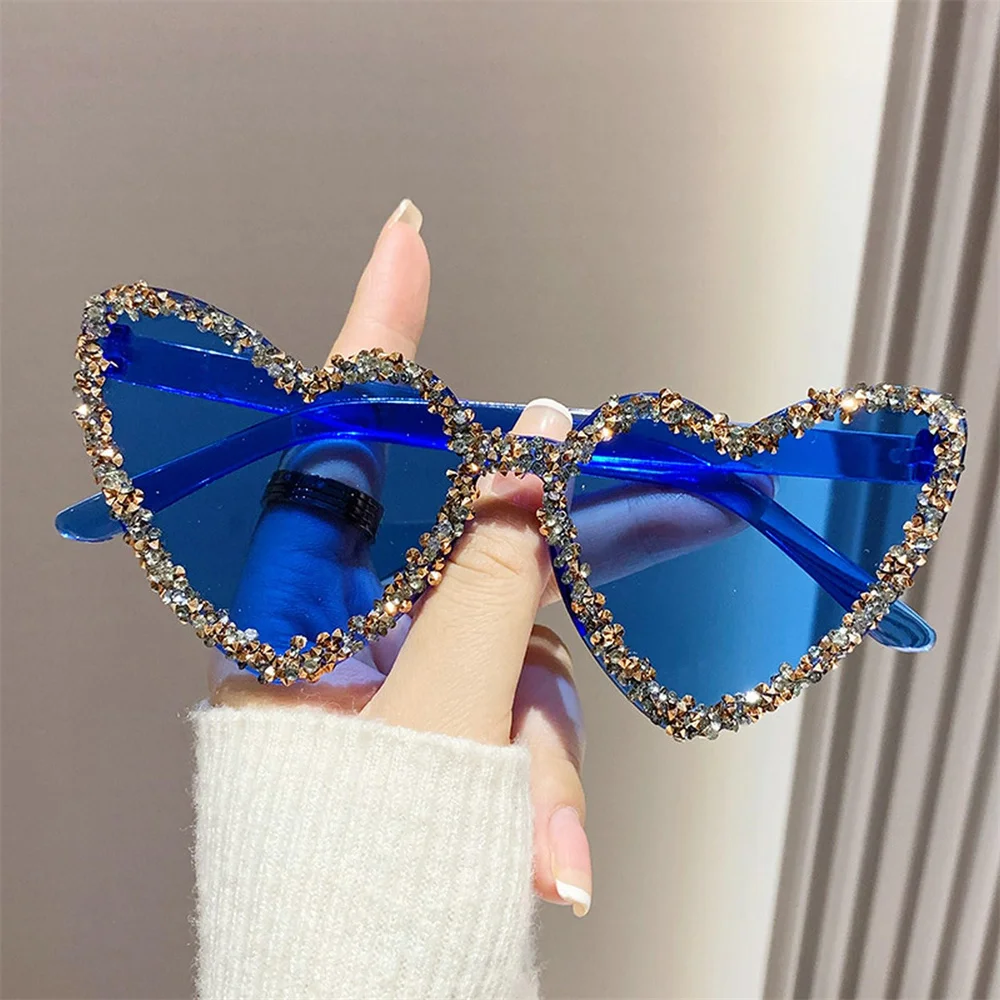 Glittering Heart Frameless Sunglasses Luxury Diamond Shiny Rhinestone Love Glasses Party Eyeglasses UV400 Shades Goggles Eyewear