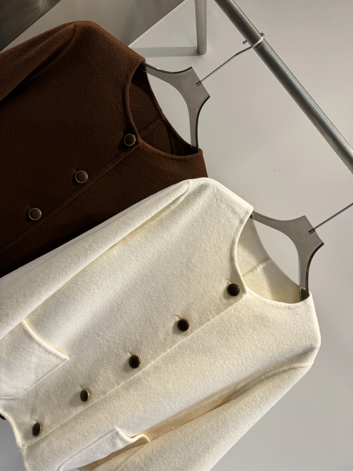 2026Autumn/Winter Women's Cashmere-Wool Single-Breasted Short Coat
