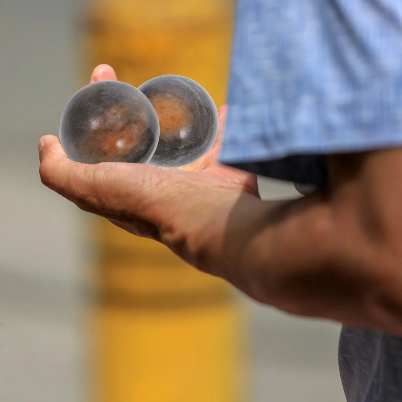 

2Pcs Jade Baoding Balls 5Cm Natural Polished Hand Fitness Sphere for Muscle Strength Finger Dexterity Coordination Exercise