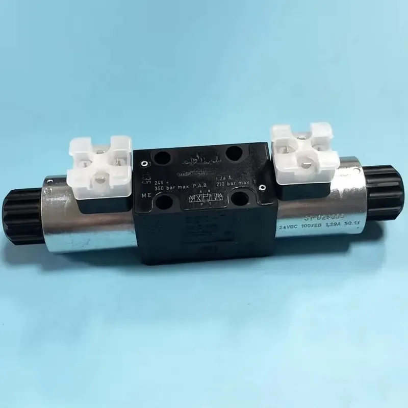 Series D1VW/D1VW*EE Hydraulic Directional Control Valve Solenoid Four-Way 350 Bar 80 L/min Model D1VW006CNJW