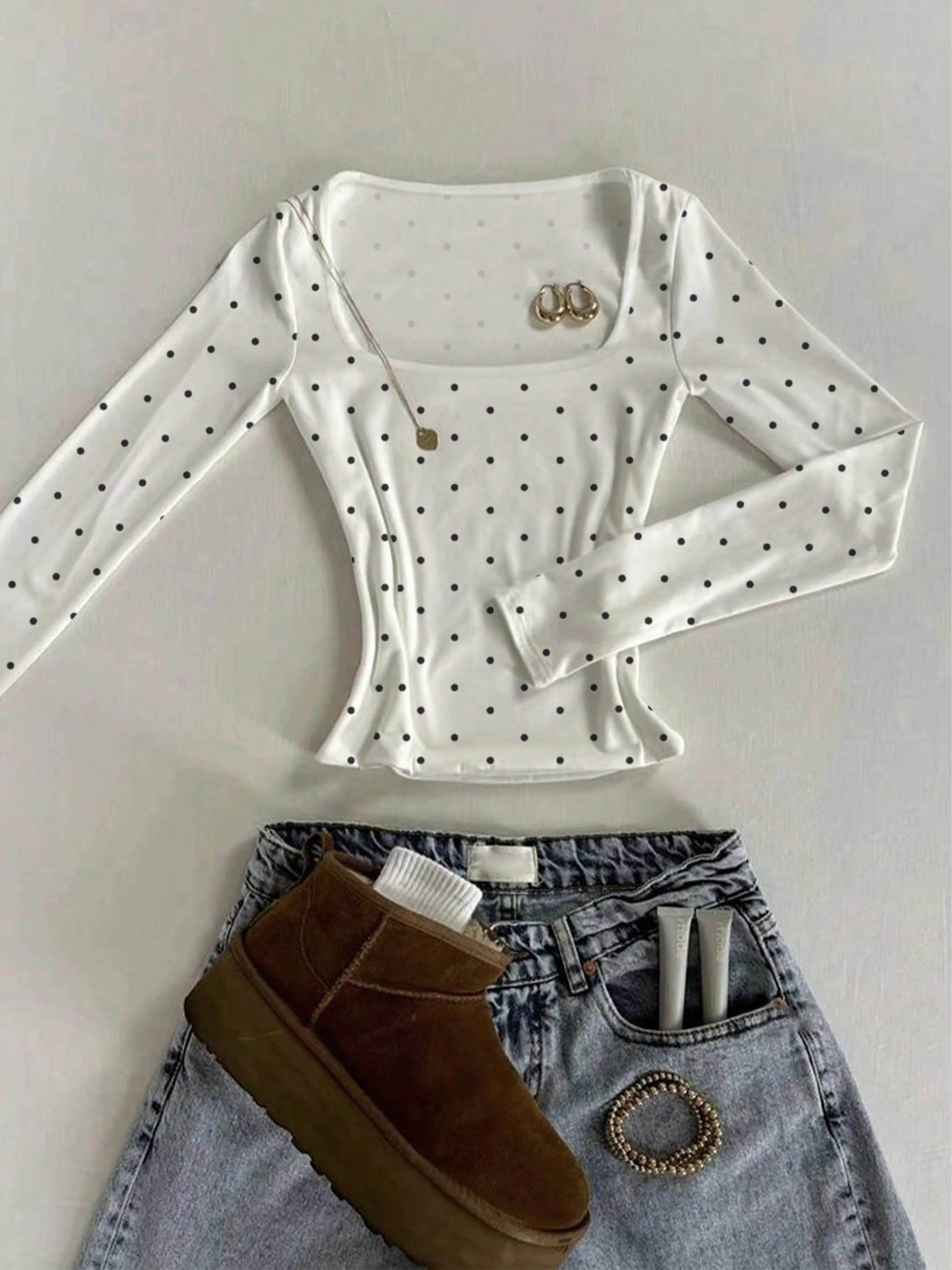 Elegant Long-Sleeve T-Shirt with Square Neckline and Minimalist Black-And-White Polka Dot Print. Suitable for All Four Seasons.
