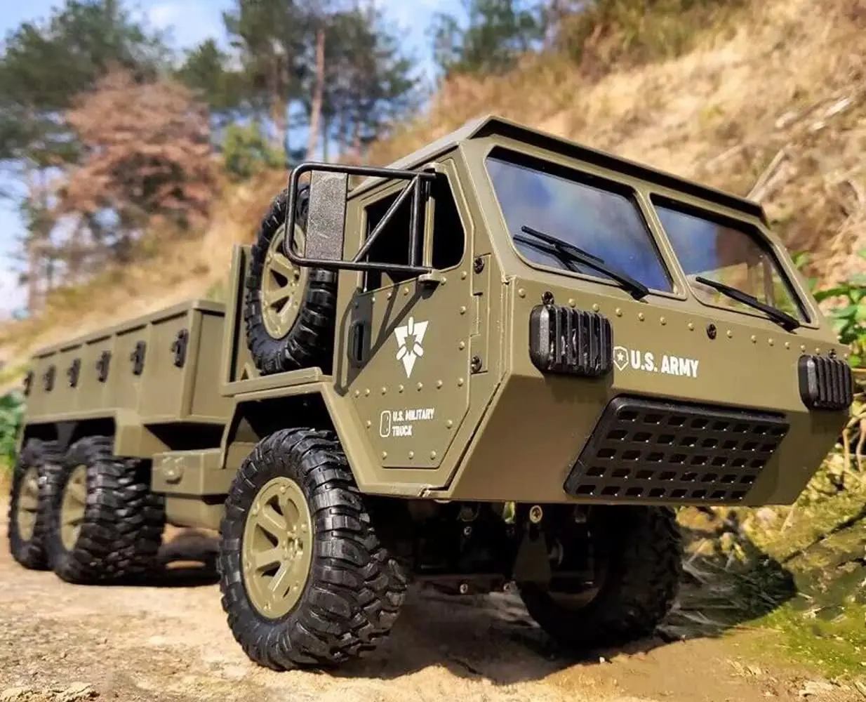 Heavy duty large 45CM military truck, full-time six wheel drive remote control model, electric six wheel drive climbing vehicle,