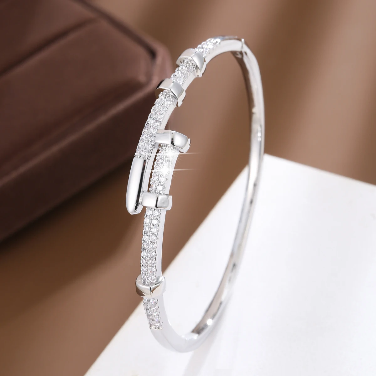 Personalized Geometric Line Design Synthetic Zirconia Women's Bracelet For Daily Gift Jewelry Accessories